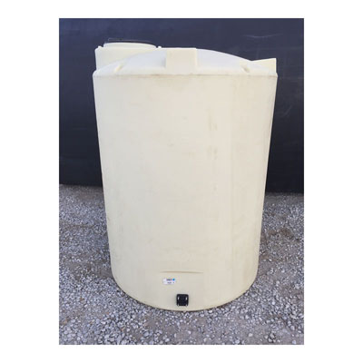 1100 Gallon Plastic Vertical Dome Top Tank (Blem)